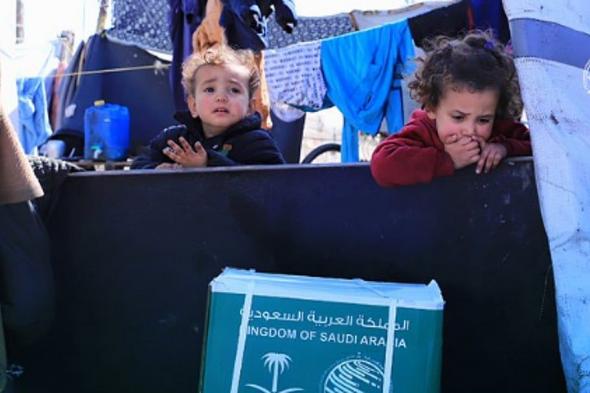 مركز
    الملك
    سلمان
    للإغاثة
    يواصل
    جهوده
    الإنسانية
    في
    غزة