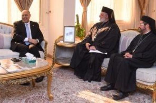 وزير
العمل
يستقبل
وفد
الكنيسة
الكاثوليكية
ويتسلم
مقترح
تنظيم
الإجازات
الدينية