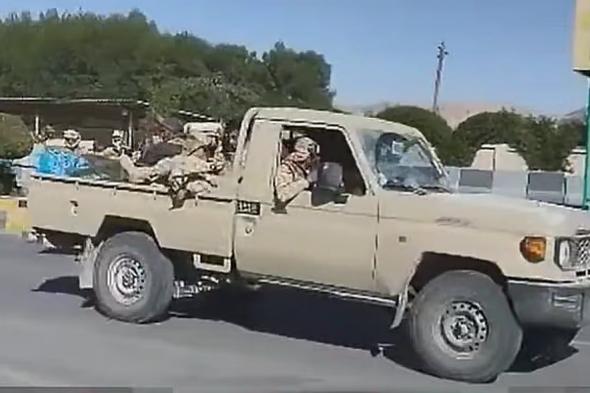 درع
    الوطن:
    ترحيل
    300
    عنصر
    من
    الانتقالي
    من
    المهرة
     