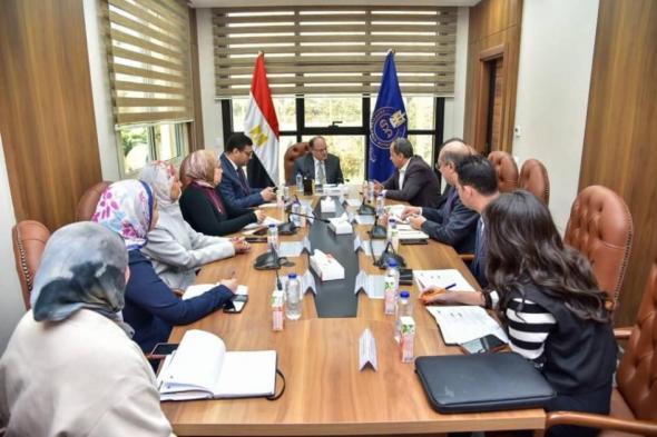 مساعٍ
      مصرية
      لتوطين
      صناعة
      أدوية
      الأورام