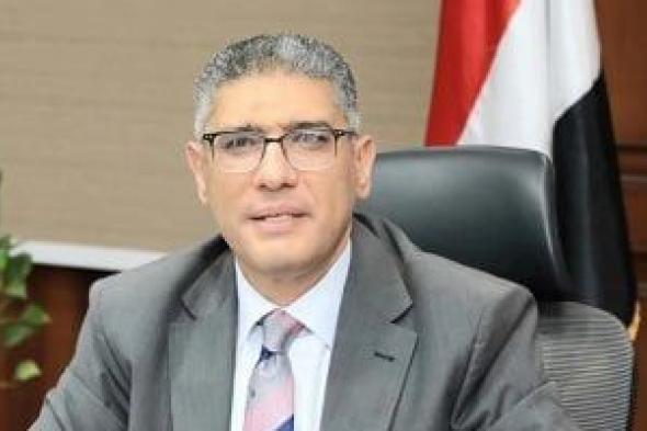 محافظ
الجيزة
يهنئ
قداسة
البابا
تواضروس
بعيد
الميلاد
المجيد