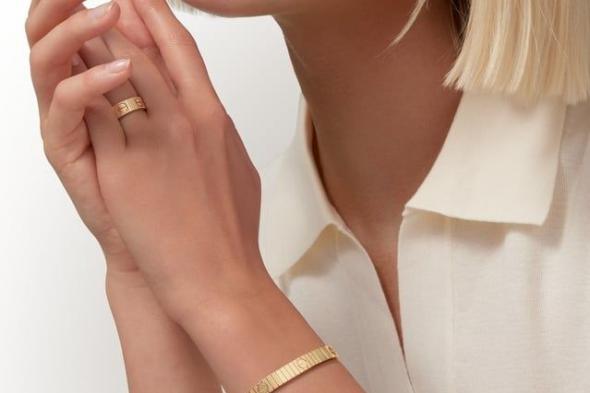 إكسسوارات فاخرة بأسلوب Minimalist: البساطة عنوان الأناقة الخالدة