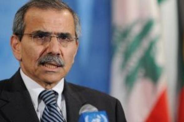 رئيس
وزراء
لبنان
يبحث
مع
الاتحاد
العمالي
مشروع
الفجوة
المالية
وإعادة
الودائع