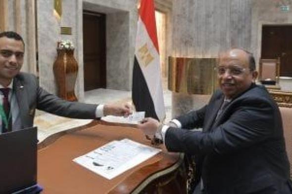 محمود
شعراوى:
الجبهة
الوطنية
حاضر
بقوة
بالبرلمان
لدعم
التنمية
وخدمة
المواطن