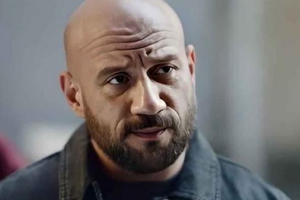 أحمد
مكي
يحرّر
محضراً
ضد
مديرة
أعماله..
والنيابة
تبدأ
التحقيق