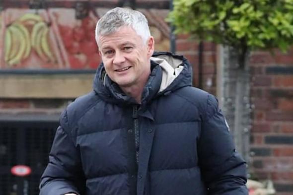 النرويجي
      سولسكاير
      يعود
      لتدريب
      مانشستر
      يونايتد