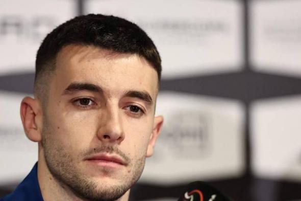 غارسيا
      الرقم
      1
      في
      برشلونة..
      وشتيغن
      يشعل
      التكهنات
      بعد
      مغادرة
      المعسكر