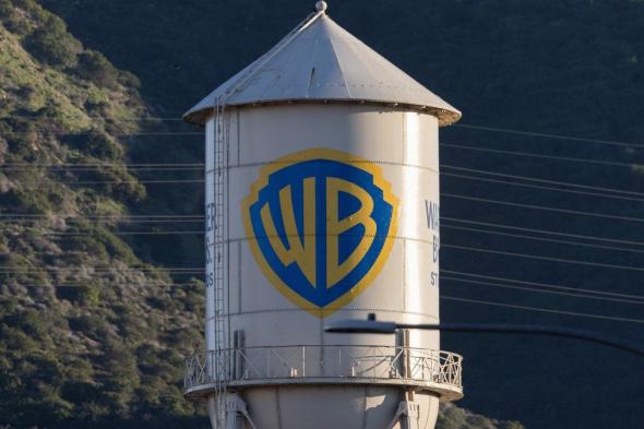 مجلس
إدارة
Warner
Bros.
رفض
عرض
الاستحواذ
العدائي
المقدم
من
Paramount
ووصفه
بـ
"غير
الكافي"