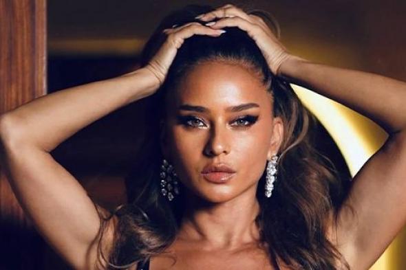 نيللي
كريم:
الصداقة
أساس
الزواج
الناجح