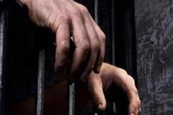 القبض
على
ربة
منزل
عذبت
ابنتى
زوجها
الطفلتين
بالشرقية