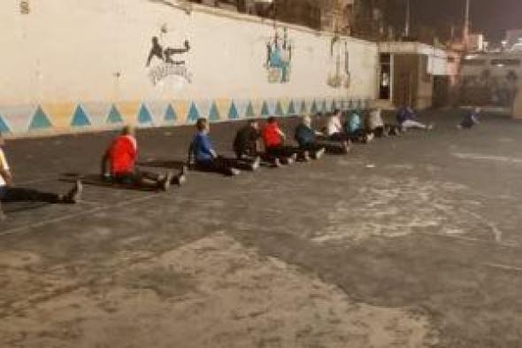 رياضة
الرواد..
ألعاب
رياضية
فوق
سن
الـ
40
بمراكز
الشباب
في
أسوان
(صور)