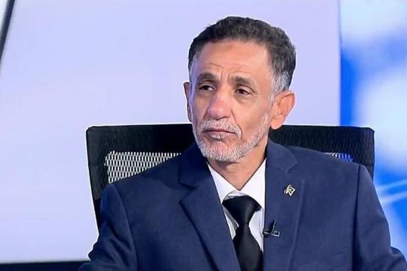 قيادي
    في
    الحراك
    السلمي
    الجنوبي
    باليمن:
    "الزبيدي"
    حاول
    التضحية
    بالجميع
    مقابل
    مصالحه