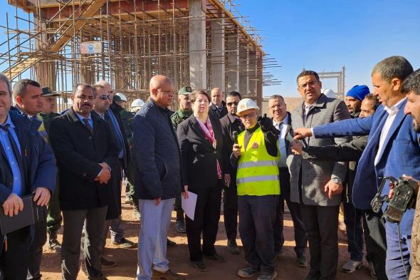 كاتبة
الدولة
المكلفة
بالمناجم
في
زيارة
عمل
وتفقد
إلى
منجم
غارا
جبيلات
بولاية
تندوف