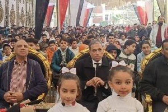 مدير
تعليم
الجيزة
يحضر
مجموعات
التقوية
المجانية
لطلاب
الإعدادية..
صور