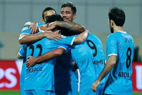 دبا
      يهزم
      خورفكان
      ويبتعد
      مركزاً
      عن
      القاع