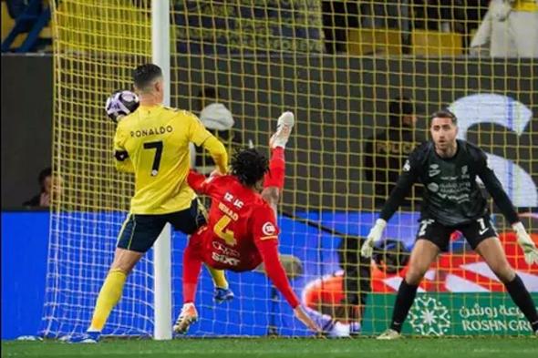 النصر
    يسقط
    بثنائية
    أمام
    القادسية
    في
    "دوري
    روشن"