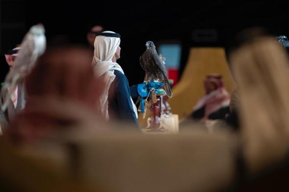 كؤوس
المؤسس
ترفع
سقف
التحدي
في
مزاين
مهرجان
الملك
عبدالعزيز
للصقور
2025