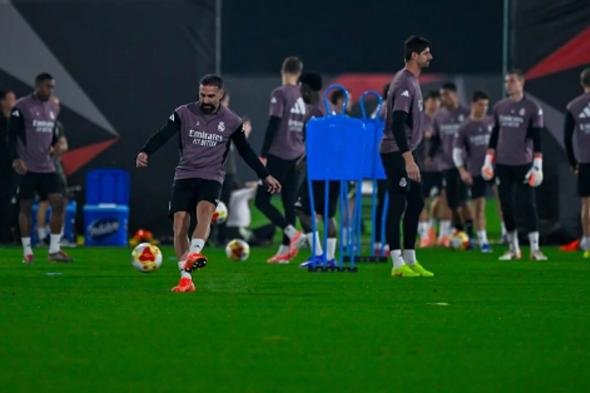 اليوم..
    مواجهة
    نارية
    بين
    ريال
    مدريد
    وأتلتيكو
    مدريد
    في
    نصف
    نهائي
    السوبر
    الإسباني