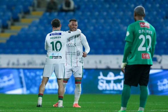 في
    مباراة
    مثيرة
    شهدت
    7
    أهداف..
    الاتفاق
    يعمق
    جراح
    النجمة