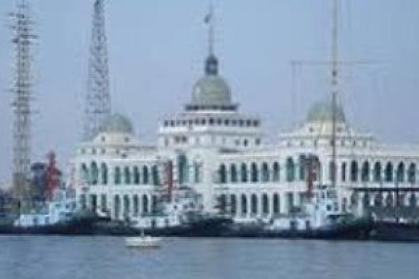 الفنار
القديم
وساحة
مصر..
معالم
تراثية
بارزة
مطلة
على
قناة
السويس
"صور"