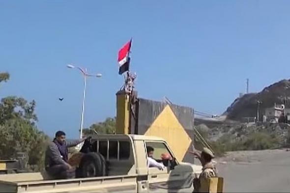 رئيس
    أركان
    الجيش
    اليمني
    يدعو
    إلى
    توحيد
    التشكيلات
    العسكرية
    تحت
    مظلة
    وزارة
    الدفاع