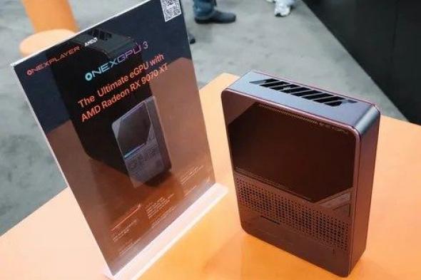 OneXPlayer
تكشف
عن
وحدة
الرسوميات
الخارجية
OneXGPU
3
بمعالج
مكتبي
قوي
من
فئة
AMD
RDNA
4
#CES2026