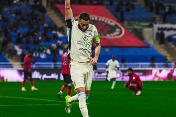 الاتحاد
    يكتسح
    الخلود
    برباعية
    في
    الدوري
    السعودي