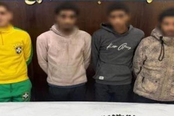 فيديو
كشفهم..
الداخلية
تضبط
عصابة
قبل
ترويج
كمية
من
المخدرات
فى
المرج