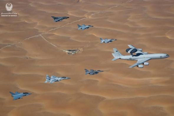 الإمارات..
      وزارة
      الدفاع
      تعلن
      اختتام
      مناورات
      «درع
      الخليج
      2026»
      في
      السعودية