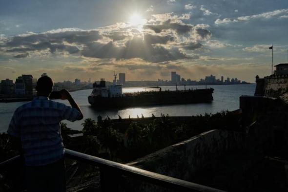 ترامب:
      سيطرتنا
      على
      نفط
      فنزويلا
      «في
      مصلحة
      الجميع»