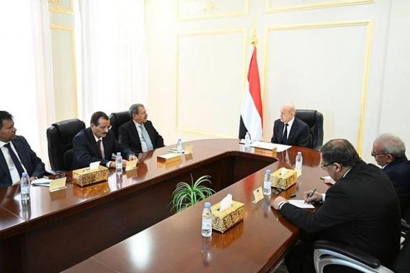 مجلس
    القيادة
    اليمني
    يشيد
    بدور
    المملكة
    في
    خفض
    التصعيد
    ومنع
    انزلاق
    البلاد
    إلى
    دوامة
    العنف