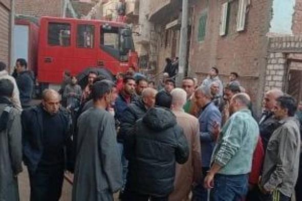 السيطرة
على
حريق
في
أحد
المنازل
بقرية
سرسنا
بالمنوفية