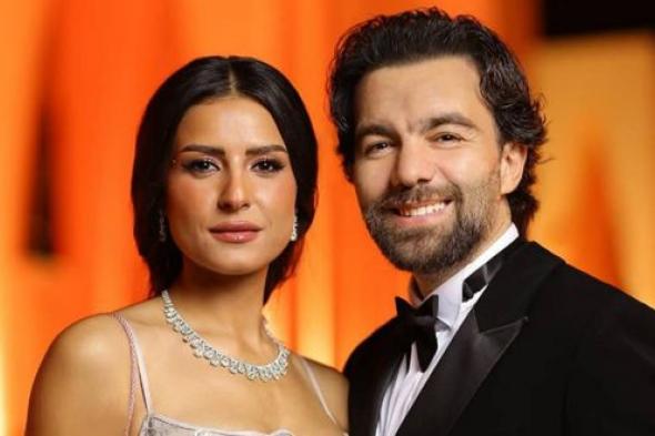 شريف
رمزي:
عودة
زوجتي
للتمثيل
واردة
بهذا
الشرط