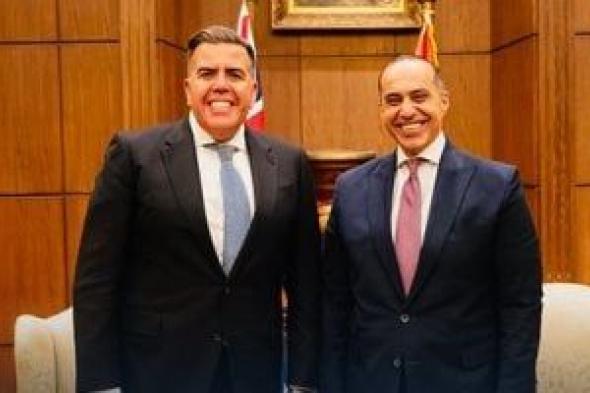 وزير
الشؤون
النيابية
يستقبل
رئيس
البرلمان
الأسترالى..
ويرحب
بدعم
بلاده
للقضية
الفلسطينية