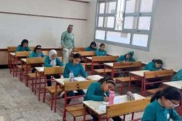 تعليم
القليوبية
تحقق
في
مزاعم
تداول
ورقة
امتحان
العلوم
للصف
الخامس
الابتدائي