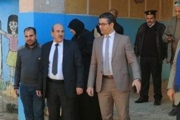 النيابة
الإدارية
تحقق
في
واقعة
سقوط
تلميذ
من
الطابق
الأول
بمدرسة
فى
أسيوط