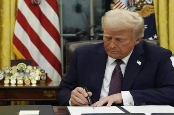 مسؤول
      أمريكي:
      ترامب
      يطلع
      على
      خيارات
      عسكرية
      جديدة
      لضرب
      إيران
      وسط
      احتجاجات
      مستمرة