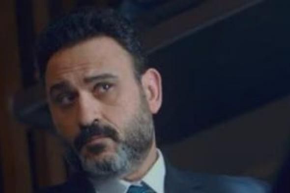 أكرم
حسنى
يعوض
غيابه
فى
رمضان
بفيلمين
بالسينما