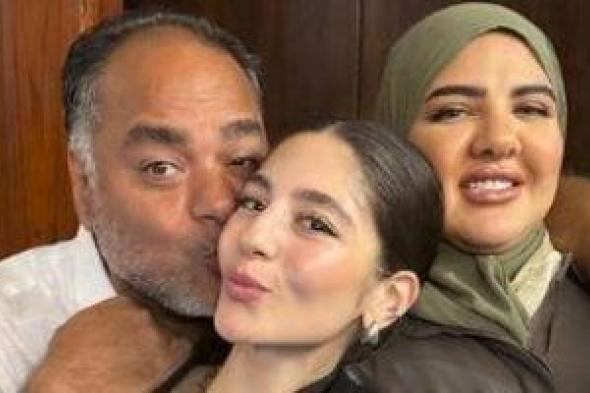 كيف
أعاد
فيلم
ولنا
في
الخيال
حب
والدَي
مايان
السيد
لبعضهما
بعد
انفصالهما؟