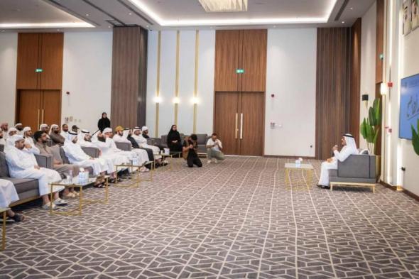 «موروثنا
      سعادة»..
      رسائل
      توعوية
      لترسيخ
      قيم
      السنع