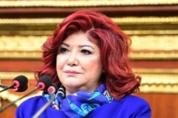 نورا
علي
تؤدي
اليمين
الدستورية
وتؤكد:
مواصلة
دعم
القطاع
السياحي
أولوية