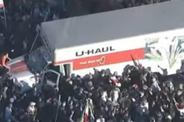 حادث
دهس
لمؤيدى
نجل
شاه
إيران
فى
لوس
أنجلوس
الأمريكية..
إعرف
التفاصيل