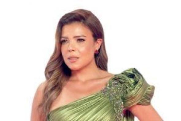 ناهد
السباعى
تحقق
نجاحا
سينمائيا
بفيلمى
السادة
الأفاضل
وبنات
الباشا