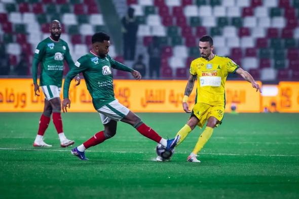 الخليج
    يقتنص
    فوزًا
    غاليًا
    أمام
    الاتفاق
    في
    "دوري
    روشن"