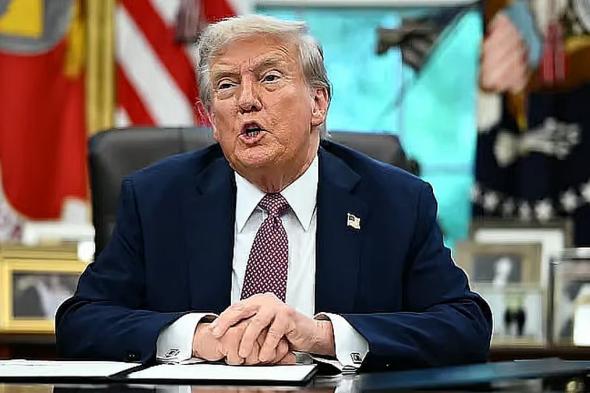 ترامب:
    قضينا
    على
    قدرات
    إيران
    النووية
       