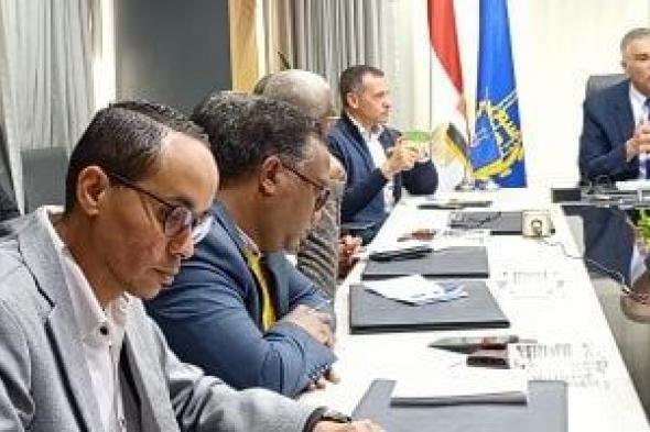 محافظ
أسوان:
إلغاء
احتفالات
العيد
القومى
وتوجيه
الدعم
لإنهاء
المشروعات