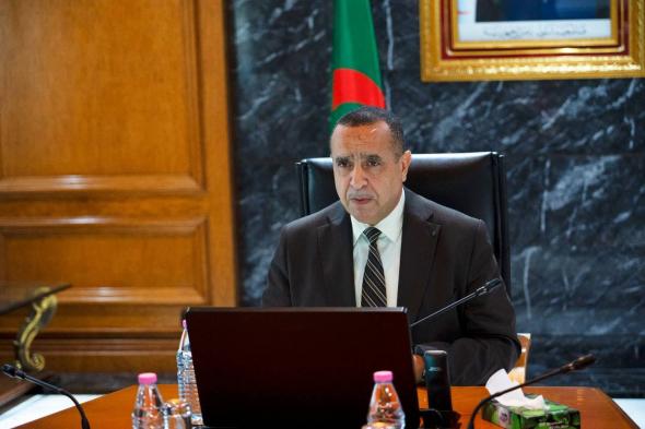 وزير
الطاقة
يعقد
اجتماعا
لفحص
منصتي
سلطة
ضبط
الكهرباء
والغاز