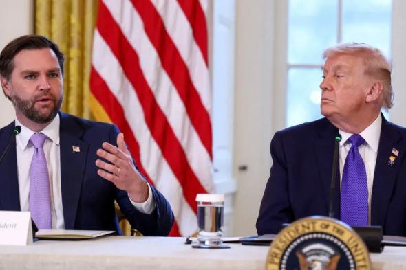 البيت الأبيض: ترامب لا يخشى استخدام القوة العسكرية ضد إيران لكنه يريد "الخيار الدبلوماسي"