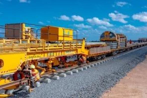 ​شق
الجبال..
أحدث
تصوير
جوى
لتقدم
أعمال
الخط
الأول
من
القطار
الكهربائى
السريع