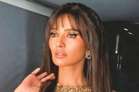 حقيقة
      إنقاذ
      زينة
      لشيرين
      عبدالوهاب